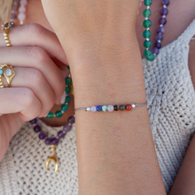 Lade das Bild in den Galerie-Viewer, CHAKRA BALANCING ARMBAND