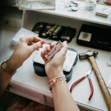 Lade das Bild in den Galerie-Viewer, KAURI