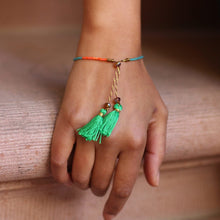 Lade das Bild in den Galerie-Viewer, Monmente Puschel