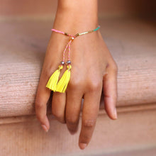 Lade das Bild in den Galerie-Viewer, Monmente Puschel