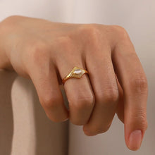 Lade das Bild in den Galerie-Viewer, VINTAGE CAT EYE