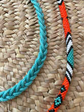 Lade das Bild in den Galerie-Viewer, Sunny - Gehäkelte Handywechselkette (Silber)