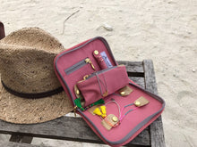 Lade das Bild in den Galerie-Viewer, Monmente Travelmate