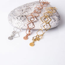 Lade das Bild in den Galerie-Viewer, Monmente Geo Armband